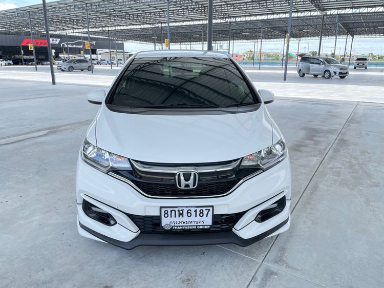 Honda Jazz 2019 1.5 V Plus i-VTEC Sedan เบนซิน ไม่ติดแก๊ส เกียร์อัตโนมัติ ขาว รูปที่ 2