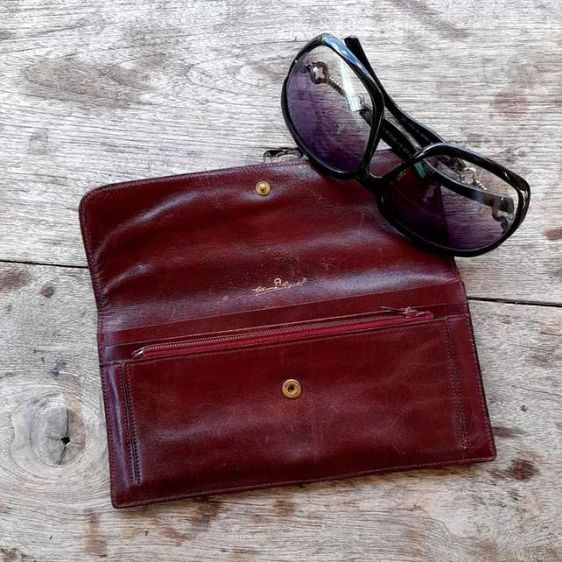 Etienne Aigner long wallet สี burgundy Made in Germany
🔵🔵🔵 รูปที่ 4