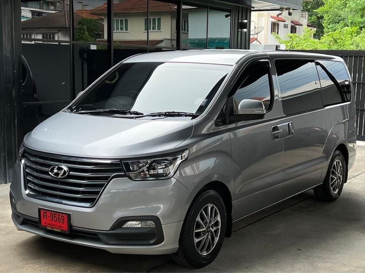 Hyundai H-1  2020 2.5 GRAND STAREX Van ดีเซล ไม่ติดแก๊ส เกียร์อัตโนมัติ เทา รูปที่ 1