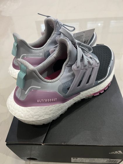 adidas รองเท้าวิ่ง Ultraboost 21 COLD.RDY ผู้หญิง สีเทา S23908 รูปที่ 14