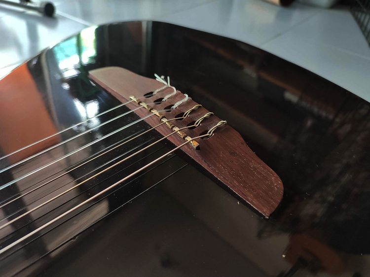 Godin Acs Slim Sa Nylon String เป็นคลาสิคไฟฟ้า  ตัวนี้เป็นรุ่นที่มี midi ต่อ Synth ได้ครับ ปกติใช้ ปิ๊คอัพ Gk2 -ต่อ synth จะใช้ได้กับสายเหล็ รูปที่ 17