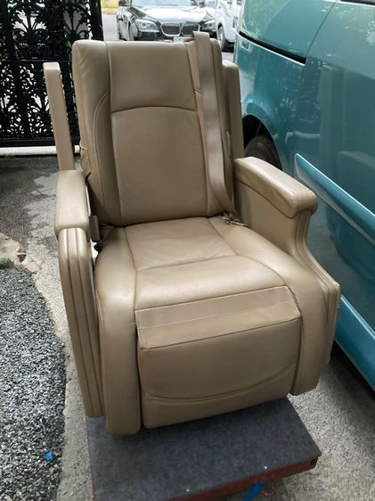 เบาะ Welcab ใส่ Vellfire20 Alphard20 ตรงรุ่น อุปกรณ์ควบคุมปรับไฟฟ้าครบชุด รูปที่ 10