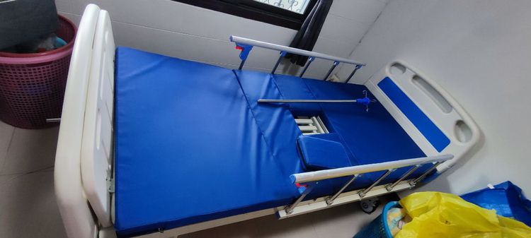 ขาย เตียง ผู้ป่วย pdkสภาพใหม่อยู่ในประกัน 9เดือน แถม กทม ดินแดง มารับเอง รูปที่ 2