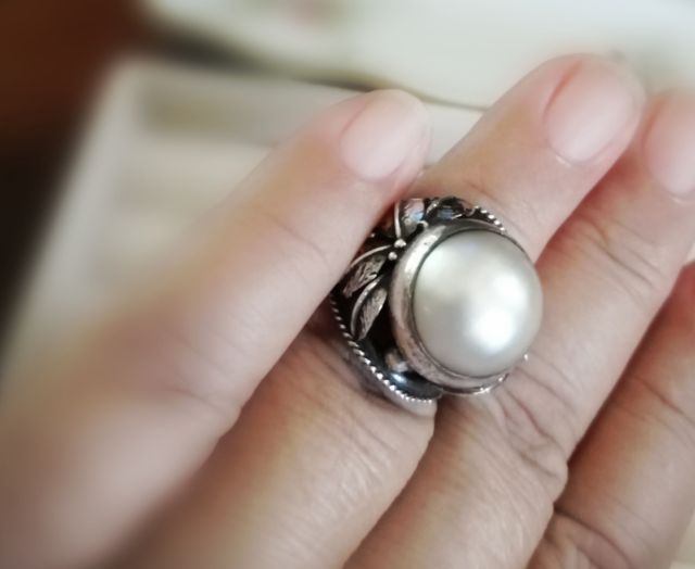 Mebi​ pearl​ มุกมาบิแท้ มุกซีก แหวนเงินสวยงามมาก -​ April vintage​ รูปที่ 6