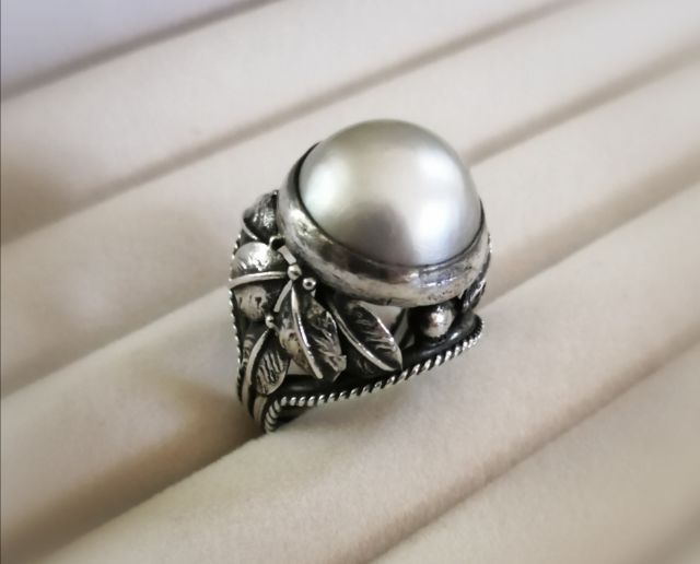 Mebi​ pearl​ มุกมาบิแท้ มุกซีก แหวนเงินสวยงามมาก -​ April vintage​ รูปที่ 2