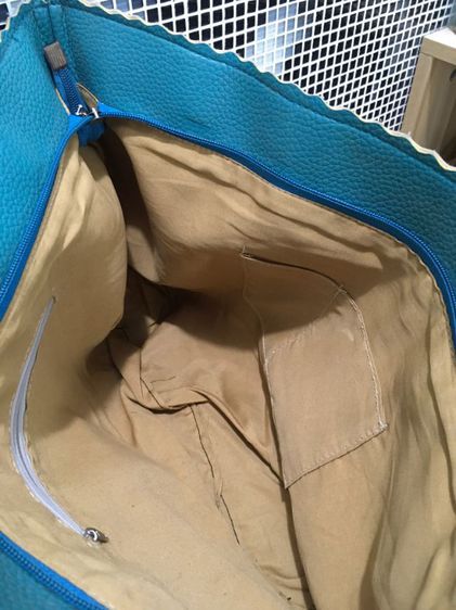 กระเป๋าหนังแท้ สีฟ้า ขนาดก้น 14x28 ซม สูง 27 ซม 250 บาท รูปที่ 8