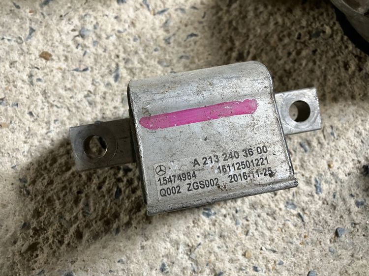 ยางแท่นเครื่อง แท่นเกียร์ Benz แท้มือสอง สภาพดีทุกตัว W205 W213 W257 C-Class E-Class CLS ดีเซล เบนซิน OM654 รูปที่ 8