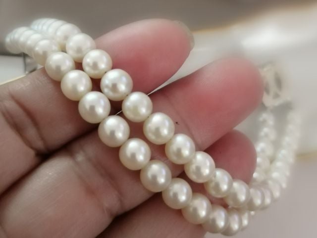 สร้อยข้อมือ อัญมณี Akoya​ pearls​ double ​strand​
bracelet  ข้อมือไข่มุกแท้  -​ April vintage​