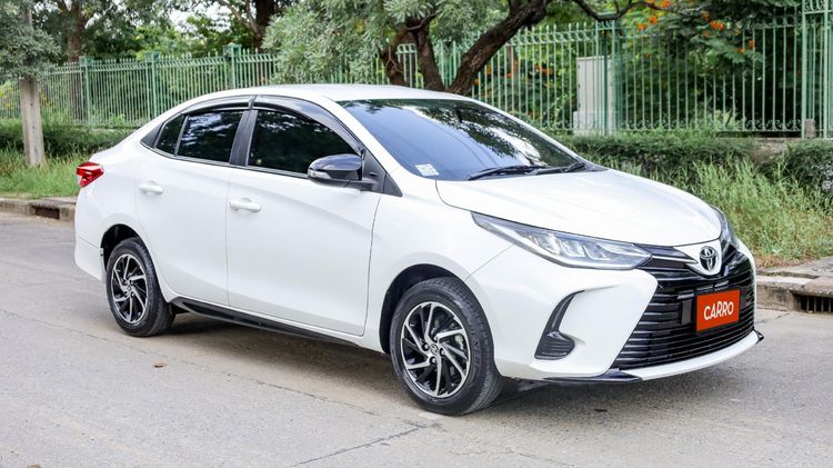 Toyota Yaris ATIV 2021 1.2 Sport Sedan เบนซิน ไม่ติดแก๊ส เกียร์อัตโนมัติ ขาว