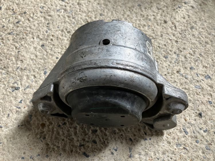 ยางแท่นเครื่อง แท่นเกียร์ Benz แท้มือสอง สภาพดีทุกตัว W205 W213 W257 C-Class E-Class CLS ดีเซล เบนซิน OM654 รูปที่ 17