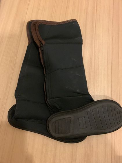 Shoes wrap lapel made in japan รองเท้าใส่กันน้ำ สวมทับรองเท้าที่ใส่อีกที  ช่วยปกป้องรองเท้าที่คุณสวมใส่ไม่ไห้โดนน้ำ ช่วยถนอมรองเท้า รูปที่ 7