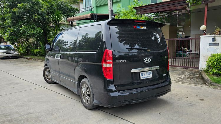 Hyundai H-1  2015 2.5 Elite Plus Van ดีเซล ไม่ติดแก๊ส เกียร์อัตโนมัติ ดำ รูปที่ 4
