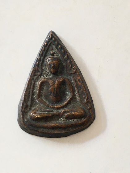 หลวงพ่อน้อยวัดศรีษะทอง รุ่นแรกปี 2487 พิมพ์ชินราชกลีบบัว  ซุ้มพญานาค เนื้อทองผสม  รูปที่ 3