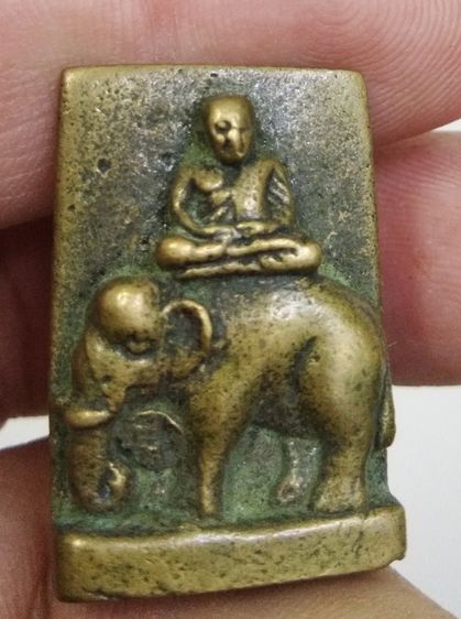 4309-เหรียญหล่อหลวงพ่อเงินขี่ช้าง เนื้อทองเหลืองเก่า รูปที่ 18