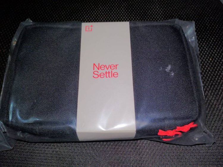 กระเป๋าใส่อุปกรณ์สมาร์ทโฟน OnePlus Travel Tech Pouch ของใหม่ในซีล ของแท้จาก OnePlus รูปที่ 6