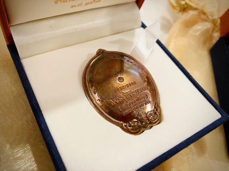 องค์ละ 5,200 เหรียญพระพิฆเนศ องค์หล่อเศียร เนื้อทองหลือง พิมพ์เล็ก อาจารย์ เฉลิมชัย วัดร่องขุ่น รูปที่ 3