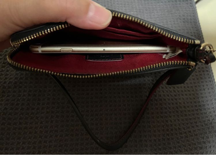 กระเป๋าคล้องมือ coach 53009B รูปที่ 16