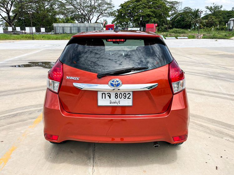 Toyota Yaris 2014 1.2 E Sedan เบนซิน ไม่ติดแก๊ส เกียร์อัตโนมัติ ส้ม รูปที่ 4