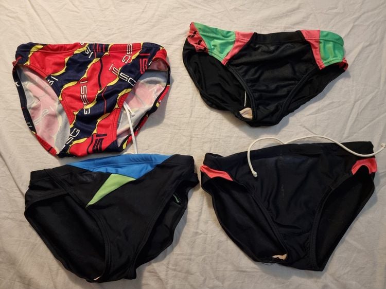 กางเกงว่ายน้ำชายญี่ปุ่น Speedo Arena ขนาด L หรือ O หลายตัว สภาพสวย