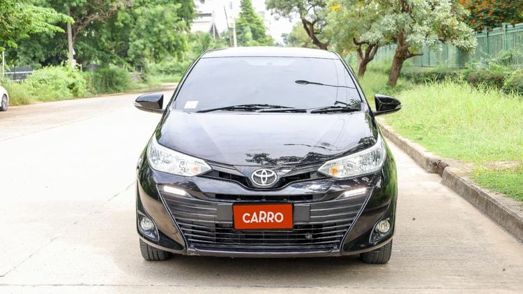 Toyota Yaris ATIV 2017 1.2 E Sedan เบนซิน ไม่ติดแก๊ส เกียร์อัตโนมัติ ดำ รูปที่ 2