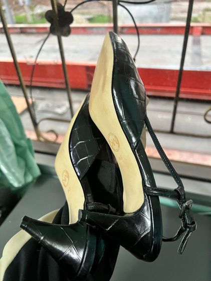 รองเท้าmichalel korsแท้มือ2สภาพสวยมากใส่ได้อีกนาน ขนาด24.5cm รูปที่ 5