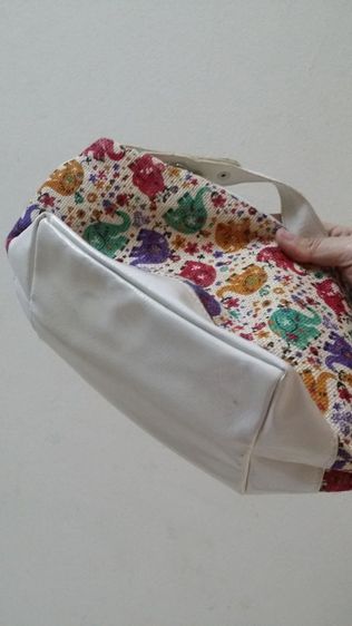 กระเป๋าผ้าลายดอก​ สีหวาน​ สีสดใส​ มีทั้งหูรูดและมีซิป รูปที่ 11