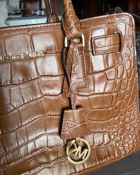 กระเป๋าสะพาย Michael Kors รูปที่ 5