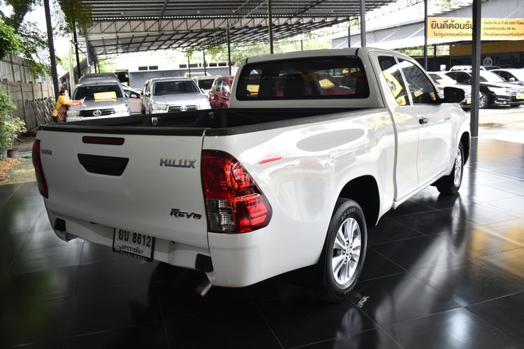 Toyota Hilux Revo 2023 2.4 Z Edition Entry Pickup ดีเซล ไม่ติดแก๊ส เกียร์ธรรมดา ขาว รูปที่ 4