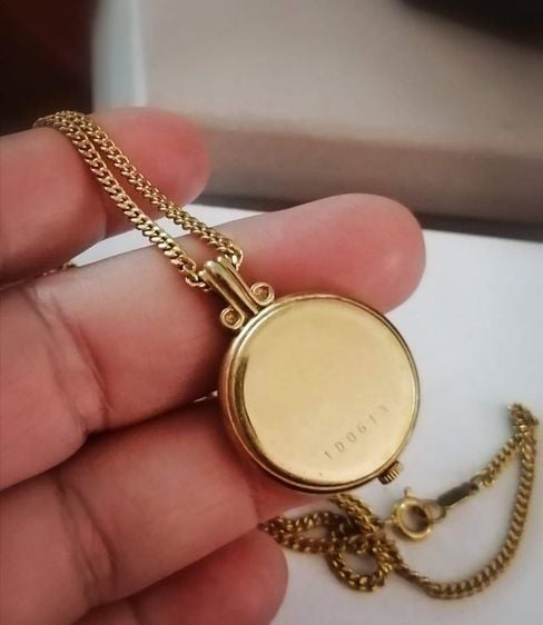 Seiko ​quartz​ pocket watch
gold pendant long necklace.

วินเทจ ไซโก้ แบรนด์​แท้ -​ April vintage​ รูปที่ 4