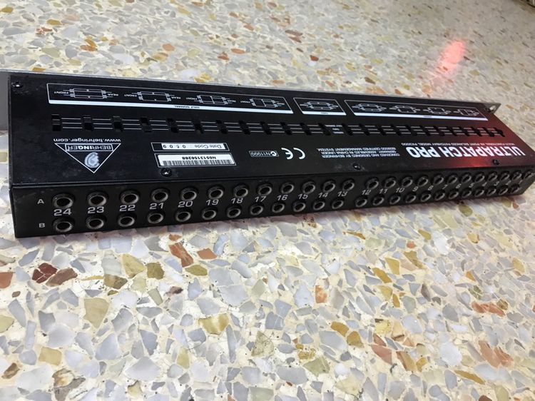 เครื่องต่อเสียบไมค์ ULTRAPATCH PRO PX3000 รูปที่ 3