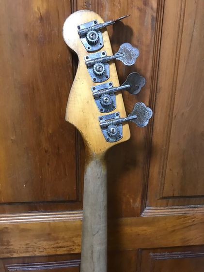 กีตาร์เบสยี่ห้อ Squier JAZZ BASS MADE lN USA สภาพเดิม รูปที่ 6