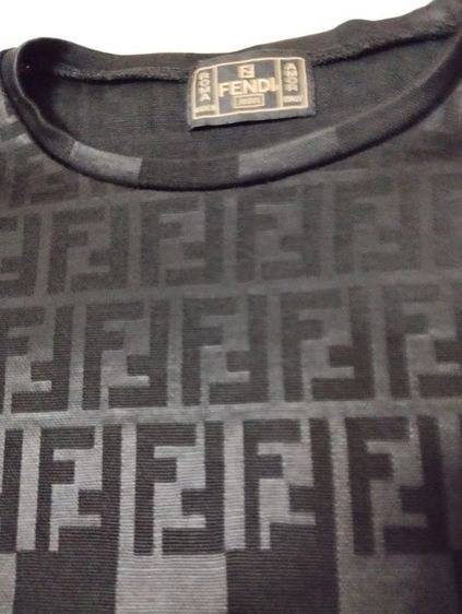 เสื้อ Fendi สวย รูปที่ 3