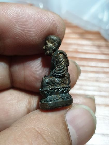 รูปหล่อหลวงปู่ทวด อุดผงเก่า ปลุกเสก วัดทรายขาวปัตตานี ออกวัดประสาทบุญญาวาส ปี 40 อาจารย์นองปลุกเสก รูปที่ 6