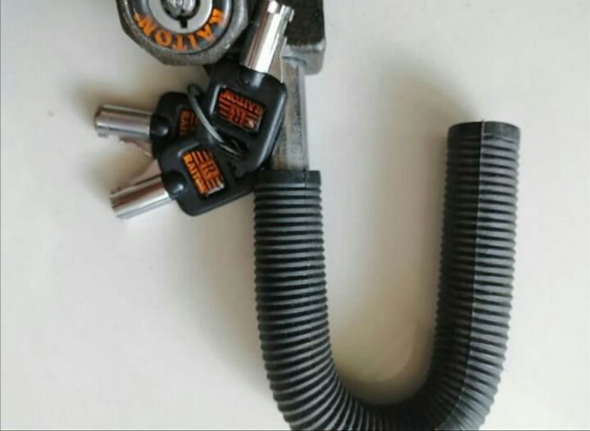 ขายกุญแจล็อคเบรค-ล็อคพวงมาลัยรถ  500 บาท รูปที่ 5