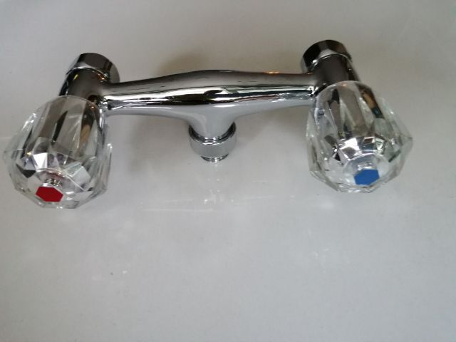 ขายก๊อกน้ำผสมร้อน-เย็นลงอ่างอาบน้ำ วัสดุเกรดพรีเมี่ยมทองเหลืองแท้  ของใหม่เอี่ยม ยังไม่เคยใช้เลย ขายถูกสุดๆ รูปที่ 2