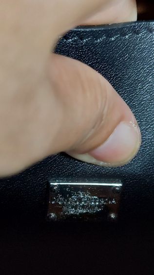 กระเป๋า dolce and gabbana สีดำ ทรงทำงาน รูปที่ 11