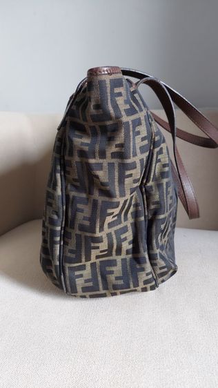 กระเป๋าผ้า Fendi ลายแบรนด์  รูปที่ 4