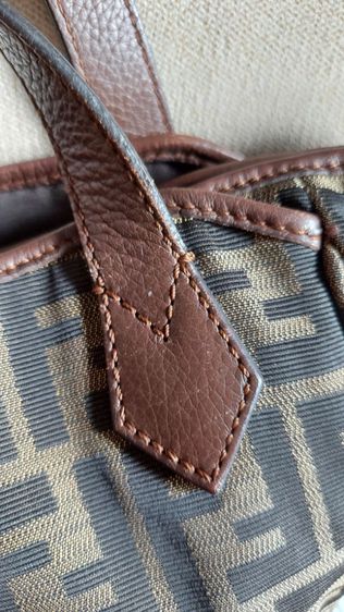 กระเป๋าผ้า Fendi ลายแบรนด์  รูปที่ 10