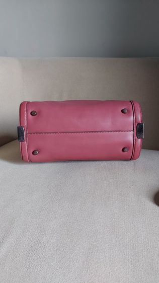 กระเป๋าถือ coach สีชมพูหวาน รูปที่ 11