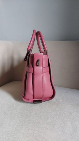 กระเป๋าถือ coach สีชมพูหวาน รูปที่ 2