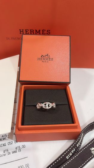 พร้อมส่ง 🔥SALE 14999🔥New แหวน Hermes Chaine d'ancre Enchainee ring Size 52 ยอดฮิต Size นี้ Shopไทยไม่มีของนะแม๊ รุ่นนี้ฮิตมาก ใส่สวยติดนิ้ รูปที่ 3