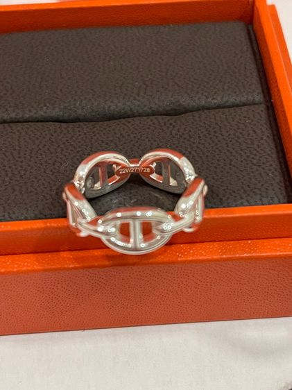 พร้อมส่ง 🔥SALE 14999🔥New แหวน Hermes Chaine d'ancre Enchainee ring Size 52 ยอดฮิต Size นี้ Shopไทยไม่มีของนะแม๊ รุ่นนี้ฮิตมาก ใส่สวยติดนิ้ รูปที่ 6