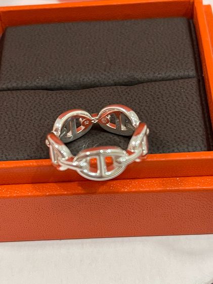 พร้อมส่ง 🔥SALE 14999🔥New แหวน Hermes Chaine d'ancre Enchainee ring Size 52 ยอดฮิต Size นี้ Shopไทยไม่มีของนะแม๊ รุ่นนี้ฮิตมาก ใส่สวยติดนิ้ รูปที่ 5