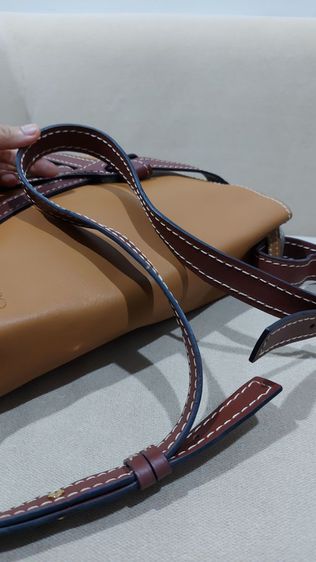 กระเป๋า Loewe  gate สีทูโทน รูปที่ 6