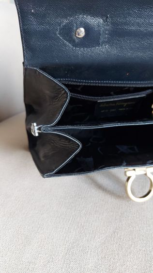 กระเป๋า salvatore ferragamo สีดำ รูปที่ 13