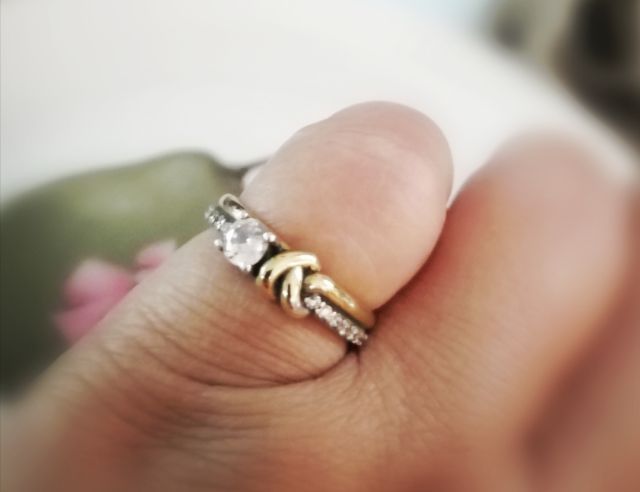 sold 🎀 knot ring เงื่อนผูกใจ แหวน two-tone silver 925 -
April vintage​ รูปที่ 5