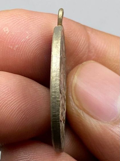 เหรียญเจริญลาภ หลวงพ่อจาด ลงยา รูปที่ 3