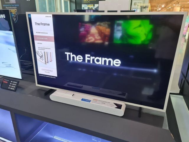Samsung ซาวด์บาร์ ลำโพงแยกชิ้น และซับวูฟเฟอร์ QLED The Frame Lifestyle TV (55นิ้ว) ราคาShock