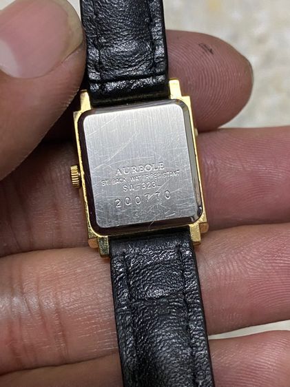 นาฬิกายี่ห้อ AUREOLE  ควอทซ์ ของแท้มือสอง เรือนเล็ก สายเปลี่ยนใหม่  650฿ รูปที่ 2