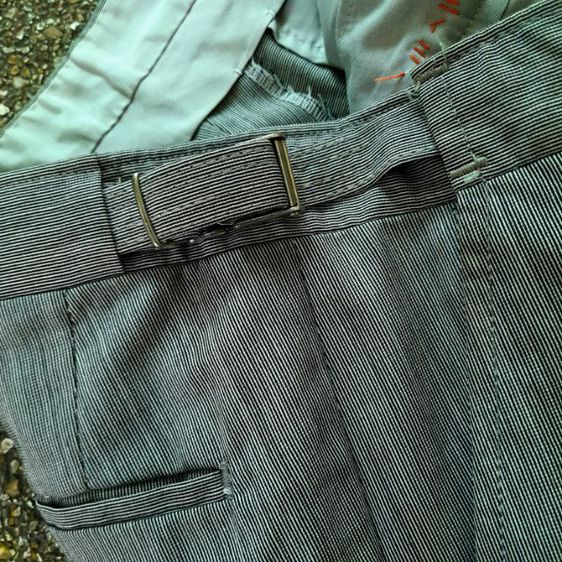 70s
FREE SLACK
double side buckles
gray gentleman wool trousers
เอว 32 made in Japan
🎌🎌🎌 รูปที่ 3